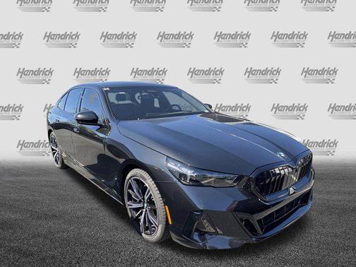 2025 BMW 530 i