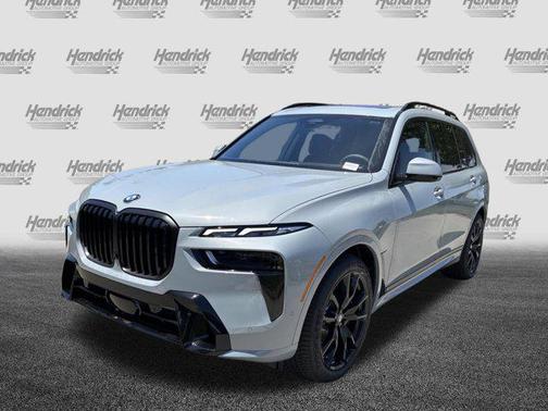 Brooklyn Grey Metallic 2027 BMW X7 xDrive40i