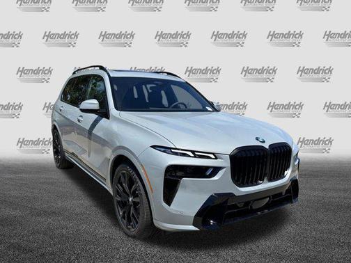 Brooklyn Grey Metallic 2027 BMW X7 xDrive40i