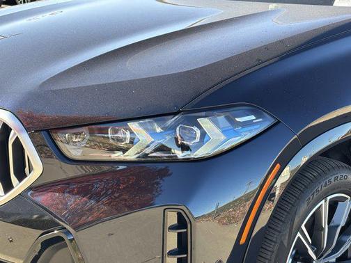 2025 BMW X6 xDrive40i