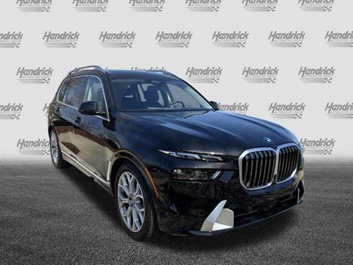 Black Sapphire Metallic 2025 BMW X7 xDrive40i