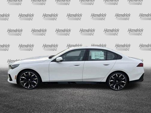 2024 BMW 530 i