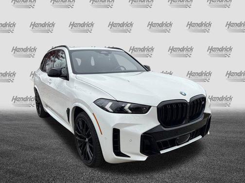 2024 BMW X5 M60i