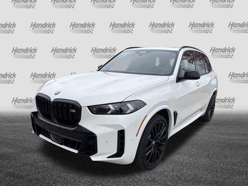 2024 BMW X5 M60i