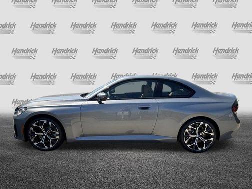 2025 BMW 230 i