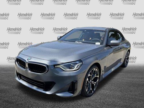 2025 BMW 230 i