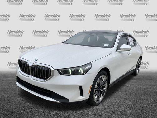 2025 BMW 530 i
