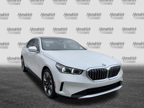 2025 BMW 530 i