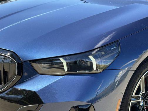 2025 BMW 530 i