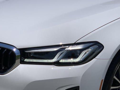 2022 BMW 540 i