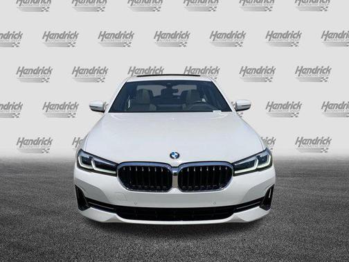 2022 BMW 540 i