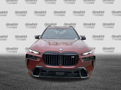 2025 BMW X7 M60i