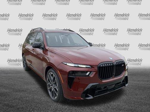 2025 BMW X7 M60i
