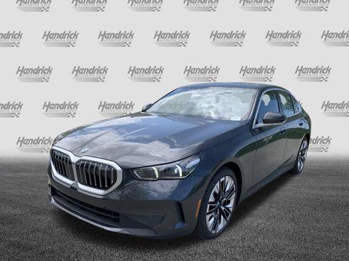 2025 BMW 530 i