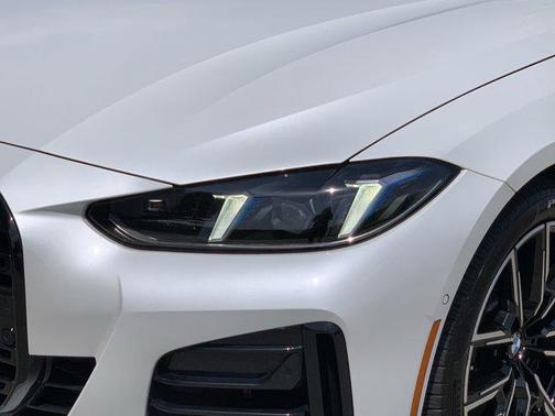 2025 BMW M440 i