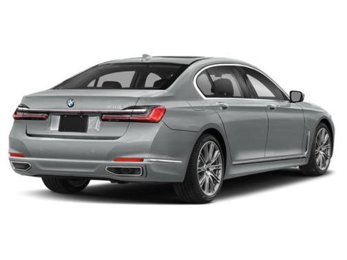2022 BMW 740 i