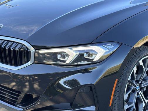2025 BMW 330 330i Sedan