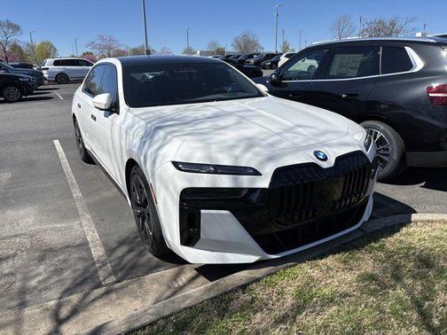 2023 BMW 760 i xDrive