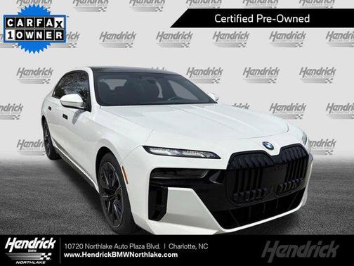 Alpine White 2023 BMW 760 i xDrive