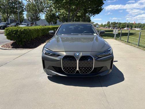 Individual Dravit Grey Metallic 2023 BMW i4 Gran Coupe eDrive35