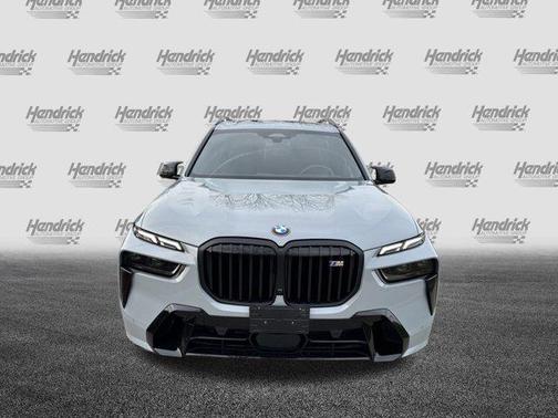2025 BMW X7 M60i