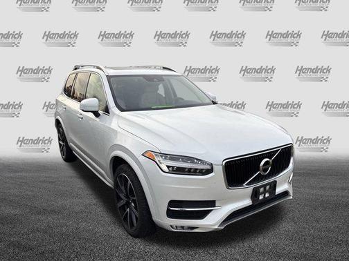 2019 Volvo XC90 T6 Momentum