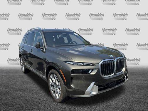 2025 BMW X7 xDrive40i