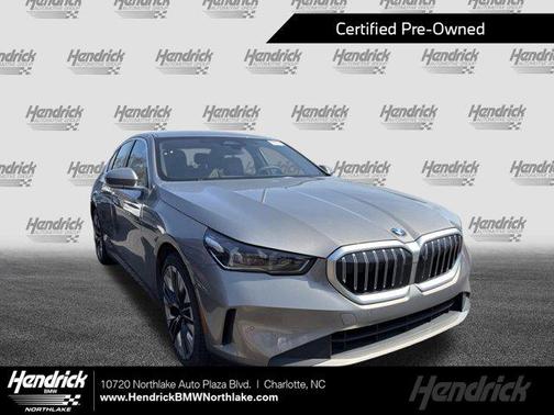 2025 BMW 530 530i