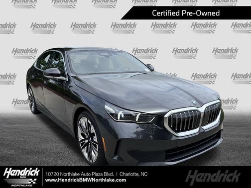Dark Graphite Metallic 2025 BMW 540 xDrive