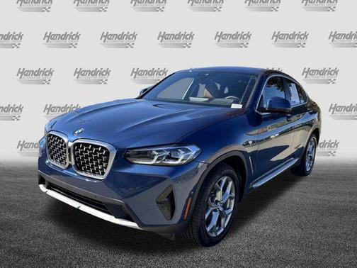 2025 BMW X4 xDrive30i