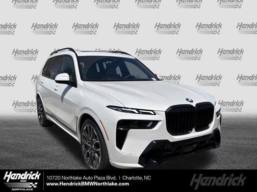 Mineral White Metallic 2026 BMW X7 xDrive40i
