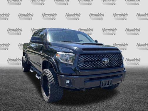 Midnight Black Metallic 2018 Toyota Tundra SR5