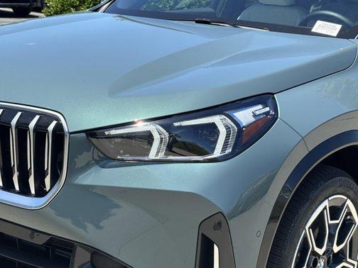 Cape York Green Metallic 2026 BMW X1 xDrive28i