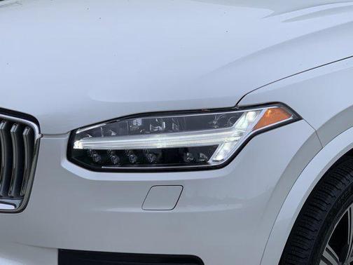 2022 Volvo XC90 T6 Inscription