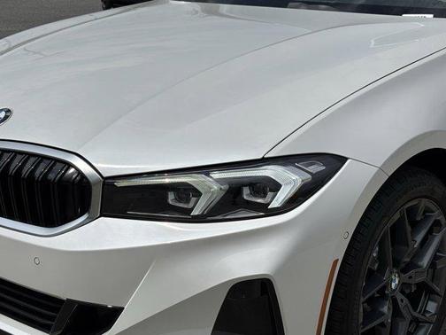 Mineral White Metallic 2025 BMW 330 330i