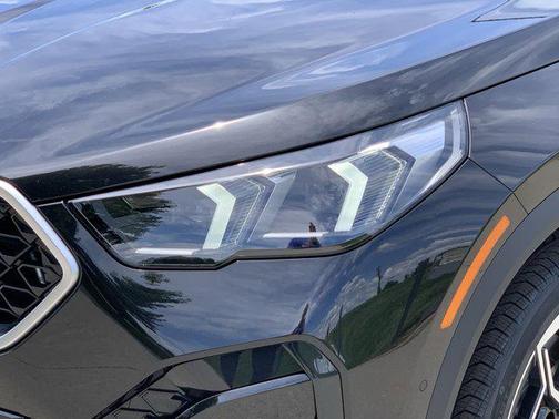 2025 BMW X2 xDrive28i