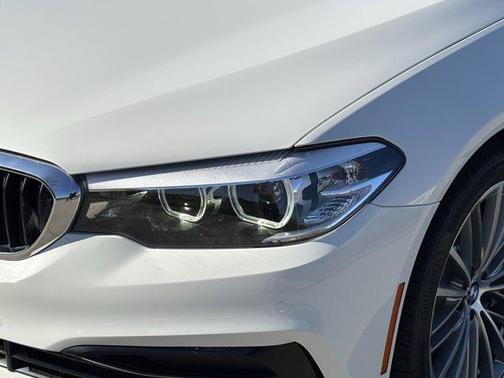 2020 BMW 530 530i Sedan