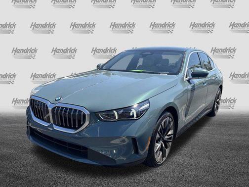 2025 BMW 530 i