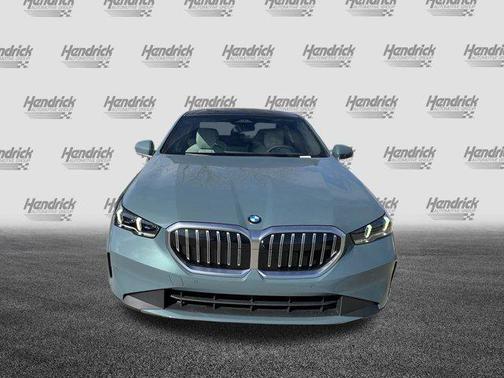 2025 BMW 530 i