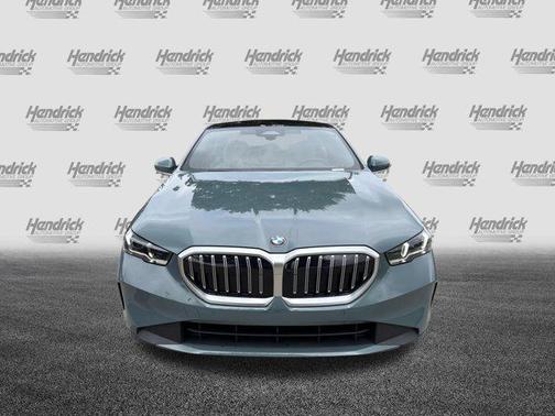 2025 BMW 530 i