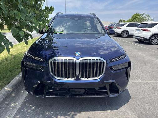 Tanzanite Blue II Metallic 2023 BMW X7 xDrive40i