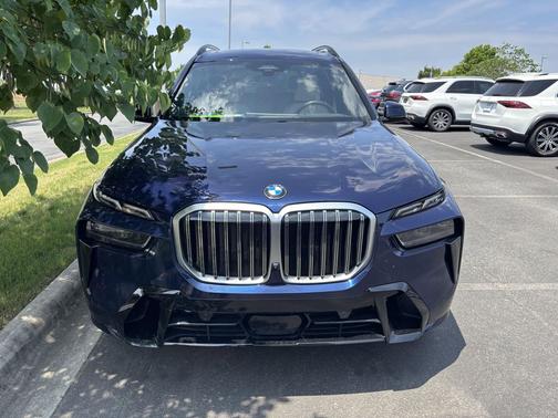 Tanzanite Blue II Metallic 2023 BMW X7 xDrive40i