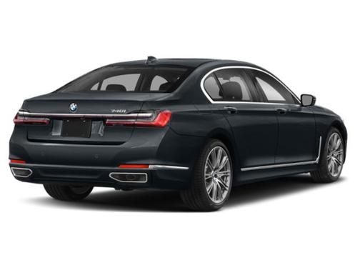 Carbon Black Metallic 2022 BMW 740 i