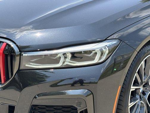 2021 BMW 740 xDrive