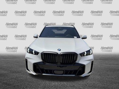 Mineral White Metallic 2026 BMW X5 xDrive40i