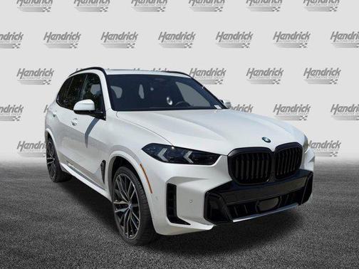 Mineral White Metallic 2026 BMW X5 xDrive40i