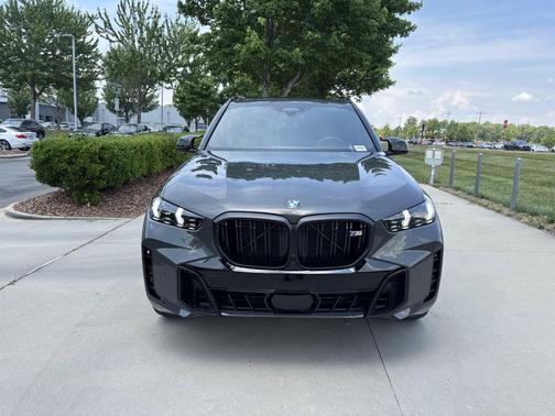 Dravit Grey Metallic 2026 BMW X5 M60i