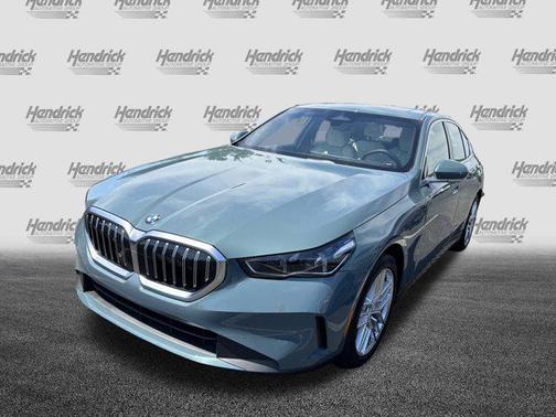 2024 BMW 530 i