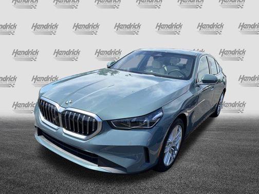 2024 BMW 530 i