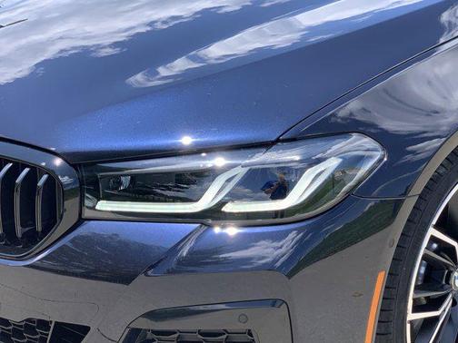 2023 BMW 530 i